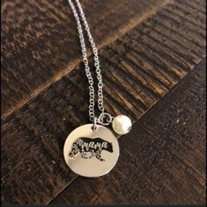 🐻Mama bear necklace 🐻